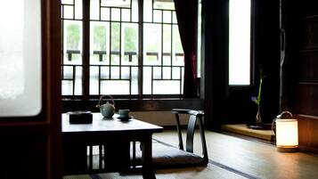Japanese Room Type A | In-room safe, desk, free WiFi, bed sheets