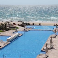 2 outdoor pools, free pool cabanas, pool loungers