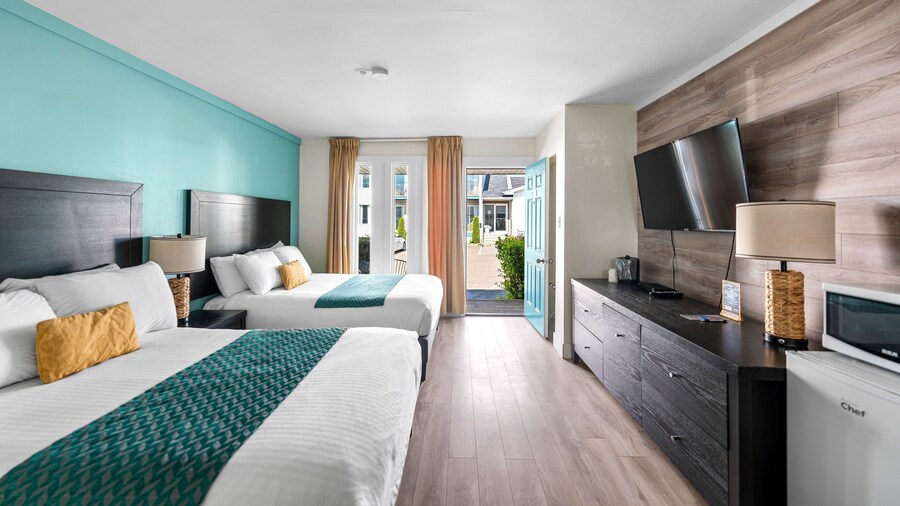 Auberge Shores Inn & Hotel