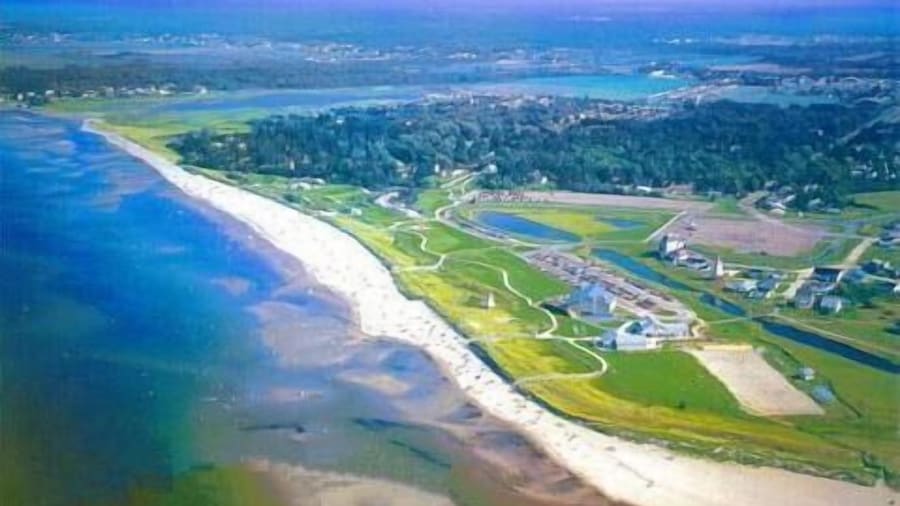 Auberge Shores Inn & Hotel