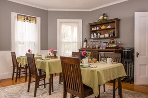 Interior - The Chadwick Bed & Breakfast (Portland)