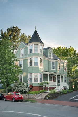 Façade de lâhĂ©bergement