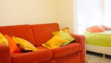 Apartment | 1 bedroom, iron/ironing board, free WiFi, bed sheets