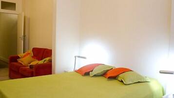 Apartment | 1 bedroom, iron/ironing board, free WiFi, bed sheets