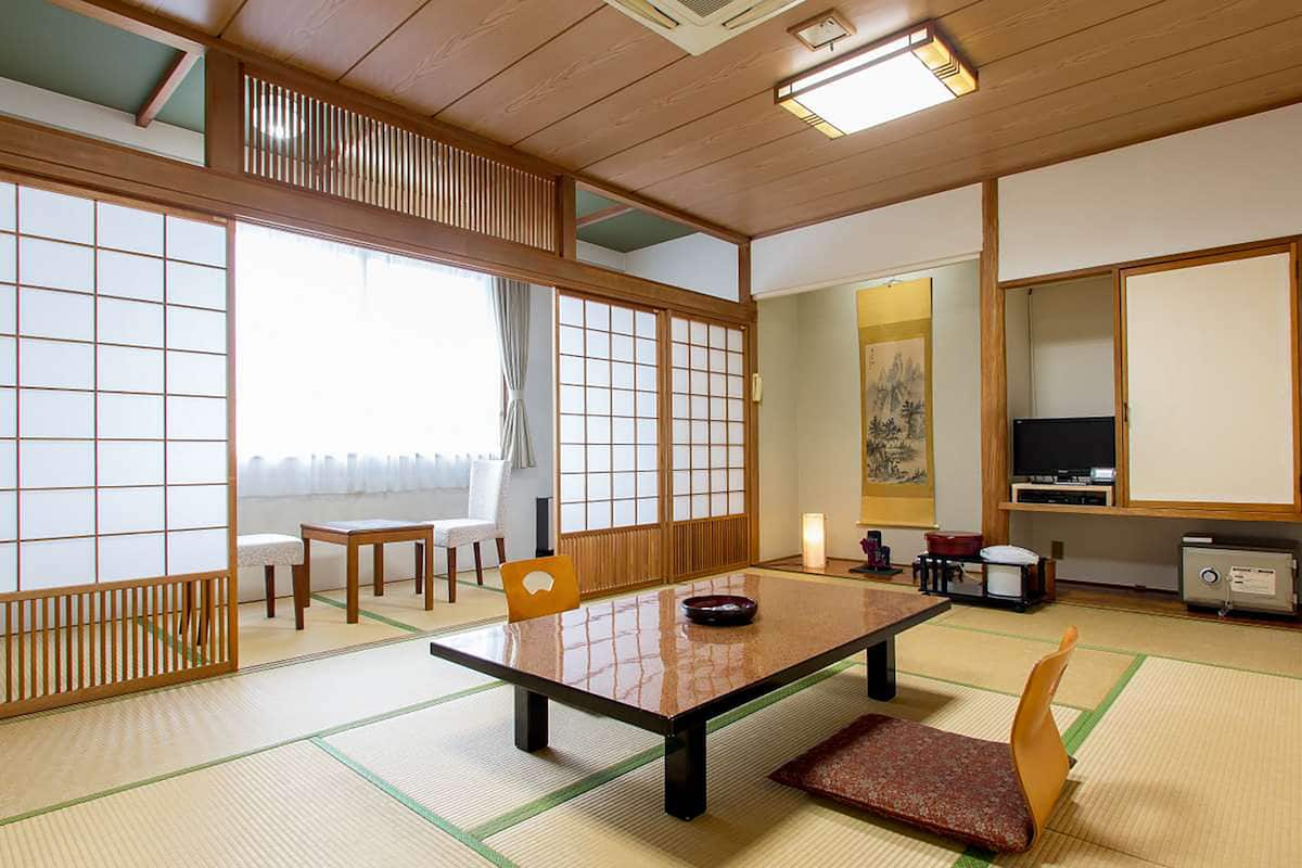 Japanese Style Room for 6 Guests | In-room safe, desk, free WiFi