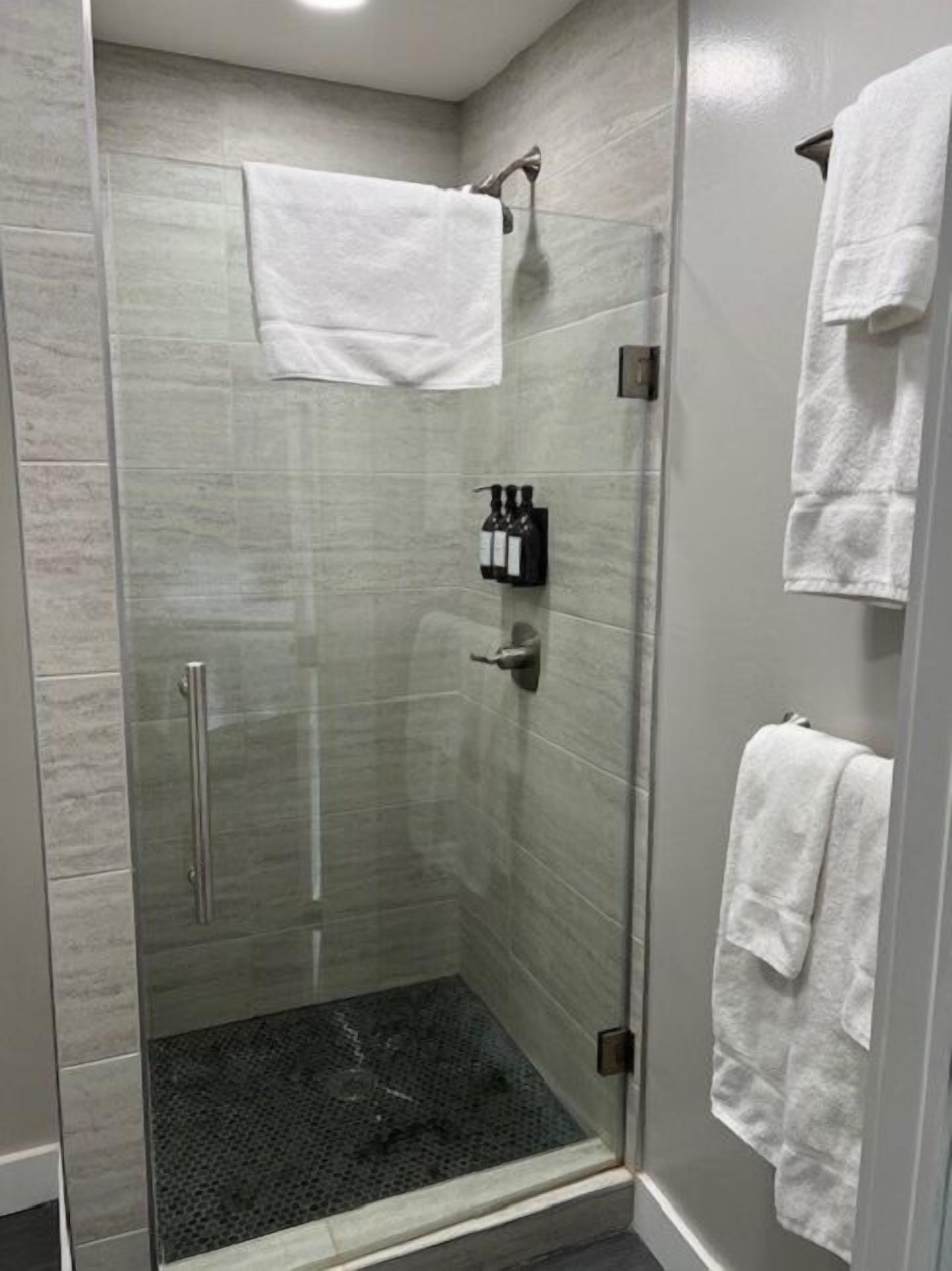 Habitación, futón | Baño