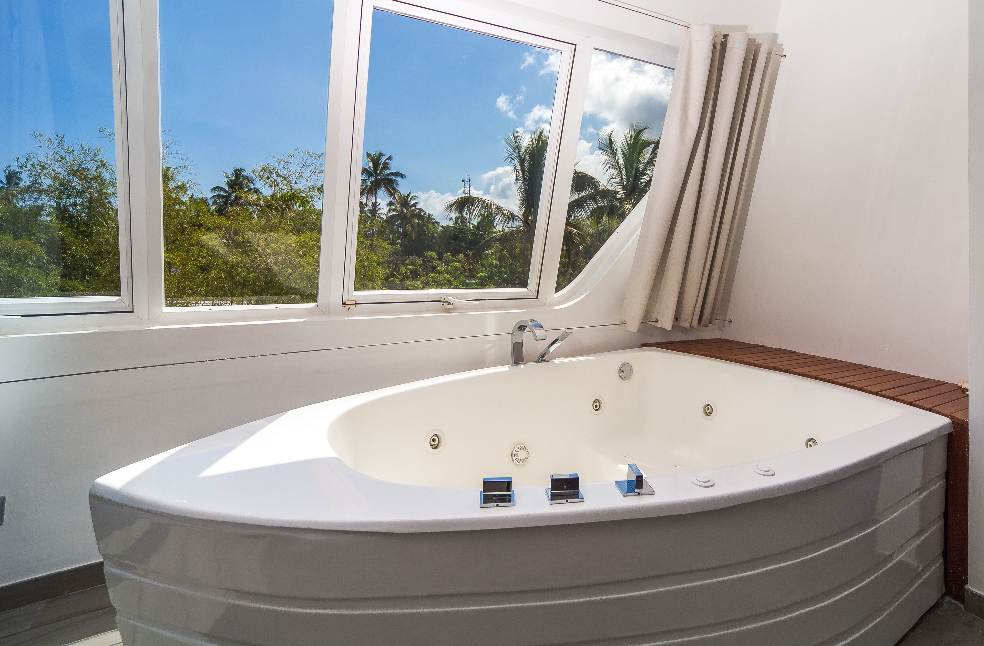 studio apartment - c | jetted bathtub