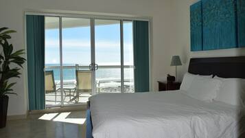 Condo familiar, 2 habitaciones, vista al océano | Wifi gratis y ropa de cama