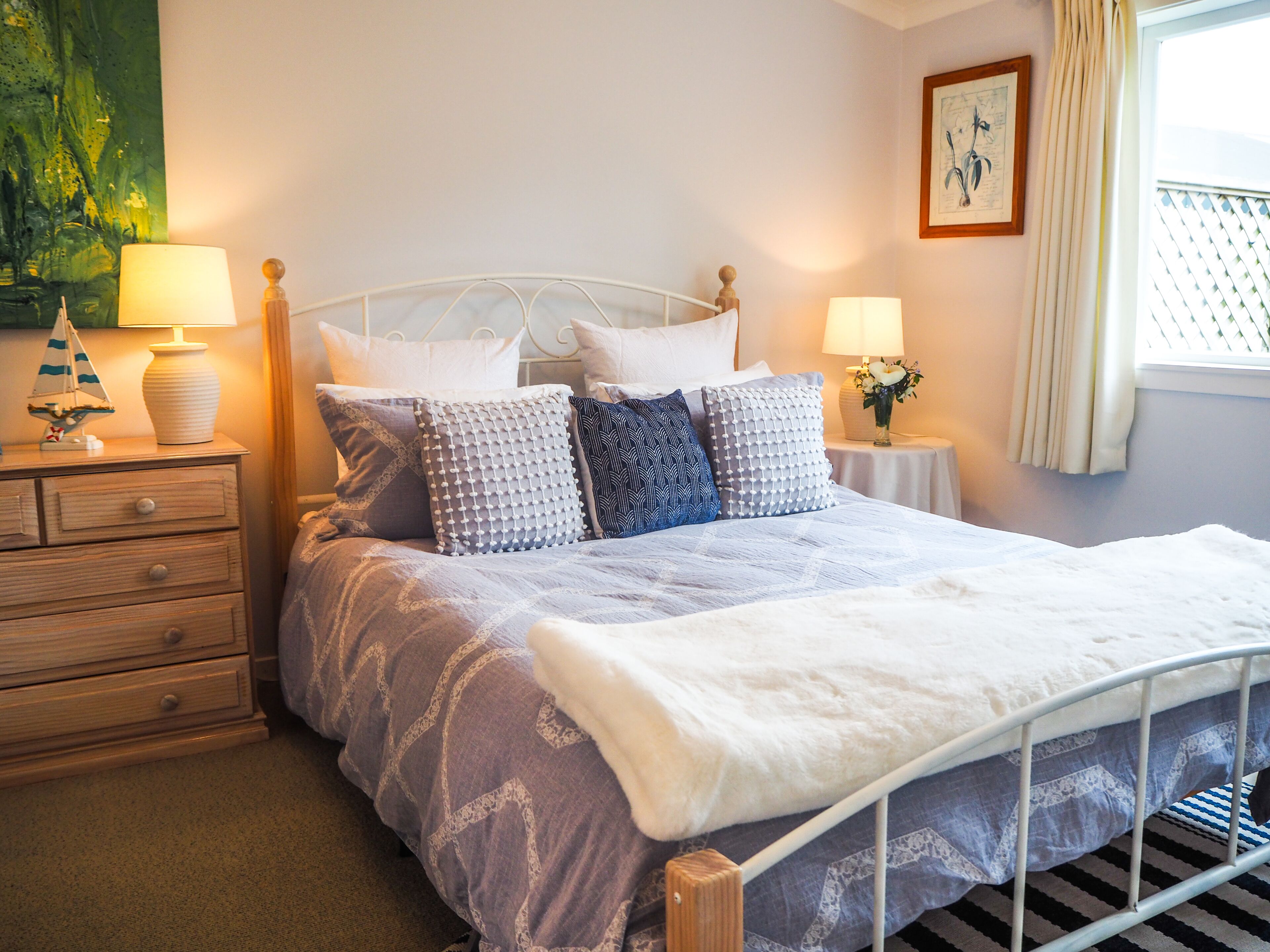 Cottage | Desk, iron/ironing board, free WiFi, bed sheets