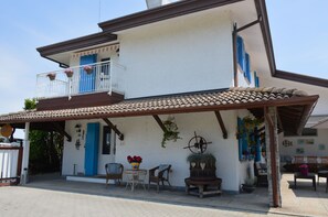 Front of property - Villa Roma Bed and Breakfast (Jesolo)