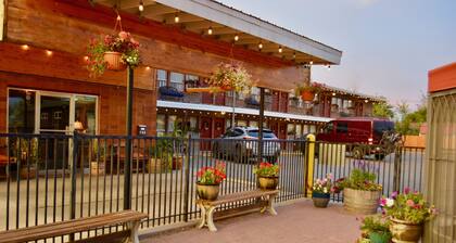 Lariat Motel