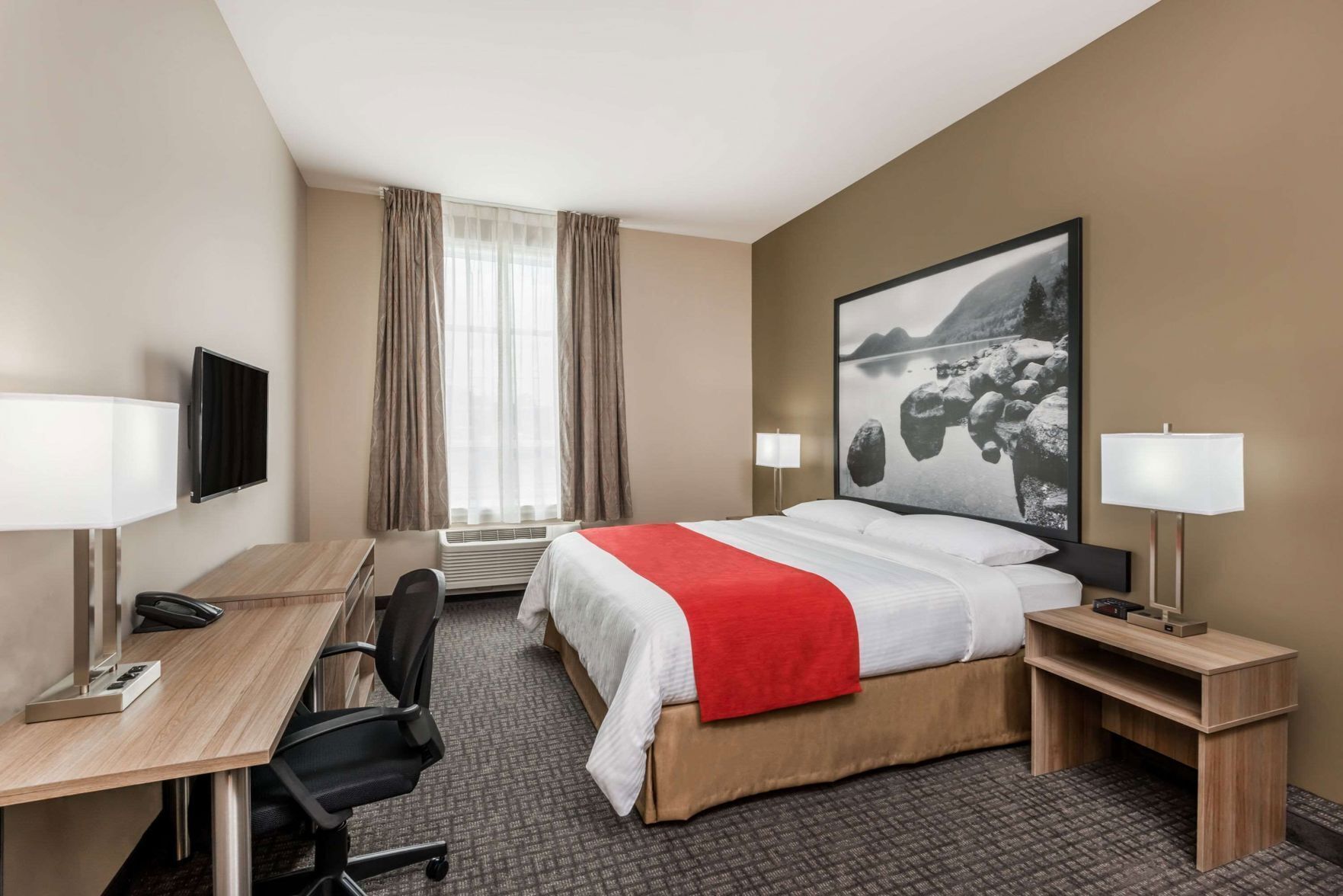 Desk, iron/ironing board, free WiFi, bed sheets