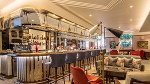 Bar (on property) - Devonshire Club by Mantis (London)