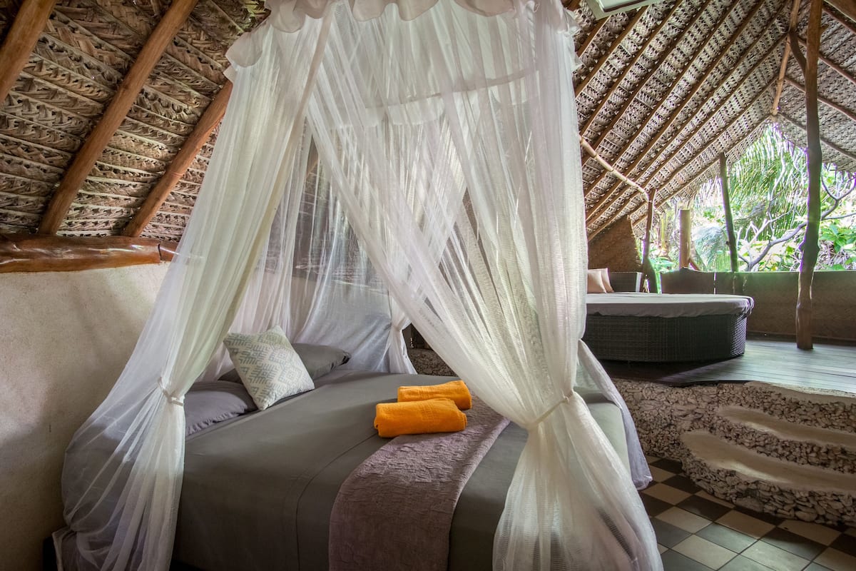 All Inclusive Private Bungalow 'Tamanu' with Ensuite | Individually decorated, individually furnished, free WiFi, bed sheets