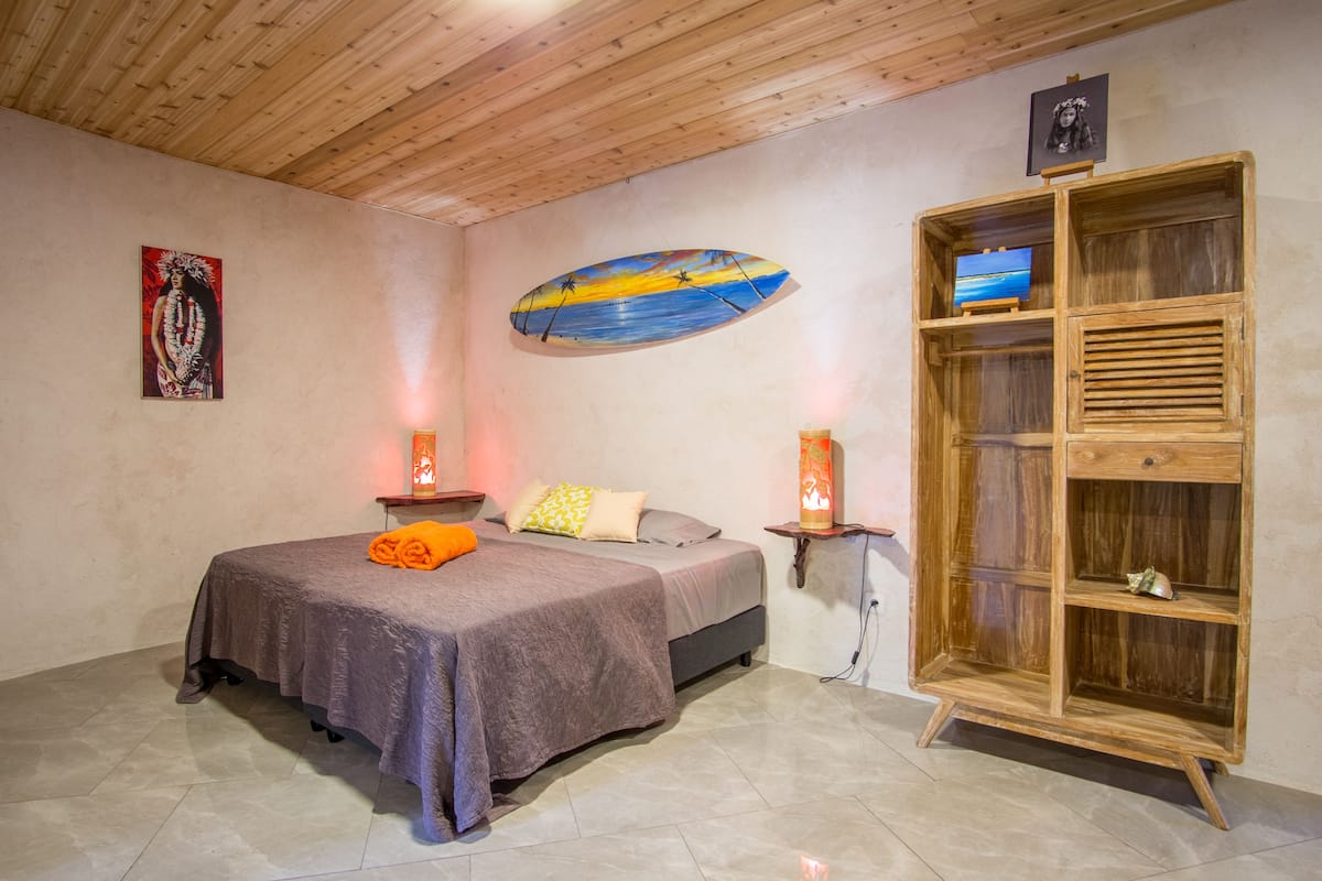 Individually decorated, individually furnished, free WiFi, bed sheets