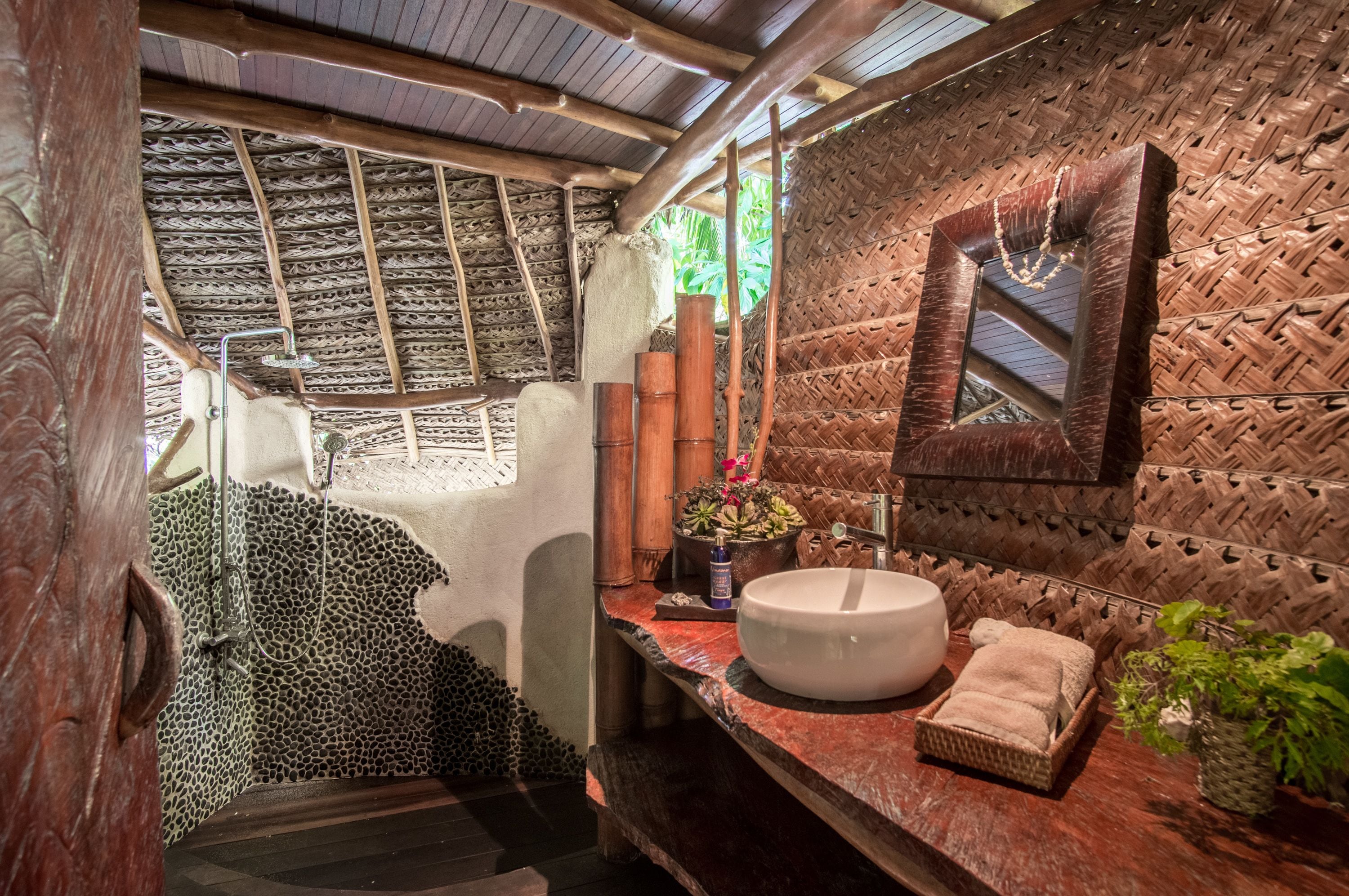 all inclusive private bungalow 'tamanu' with ensuite | bathroom | shower, free toiletries, towels