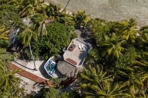 Decoración personalizada, muebles diferentes y wifi gratis 