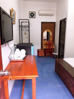 Habitación, 1 cama King size | Wifi gratis 