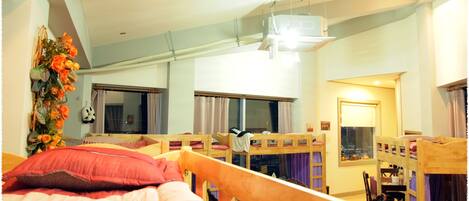 宿舍, 女士专用房 (14 persons)