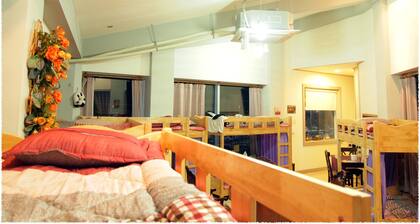 Elmar Guesthouse - Hostel