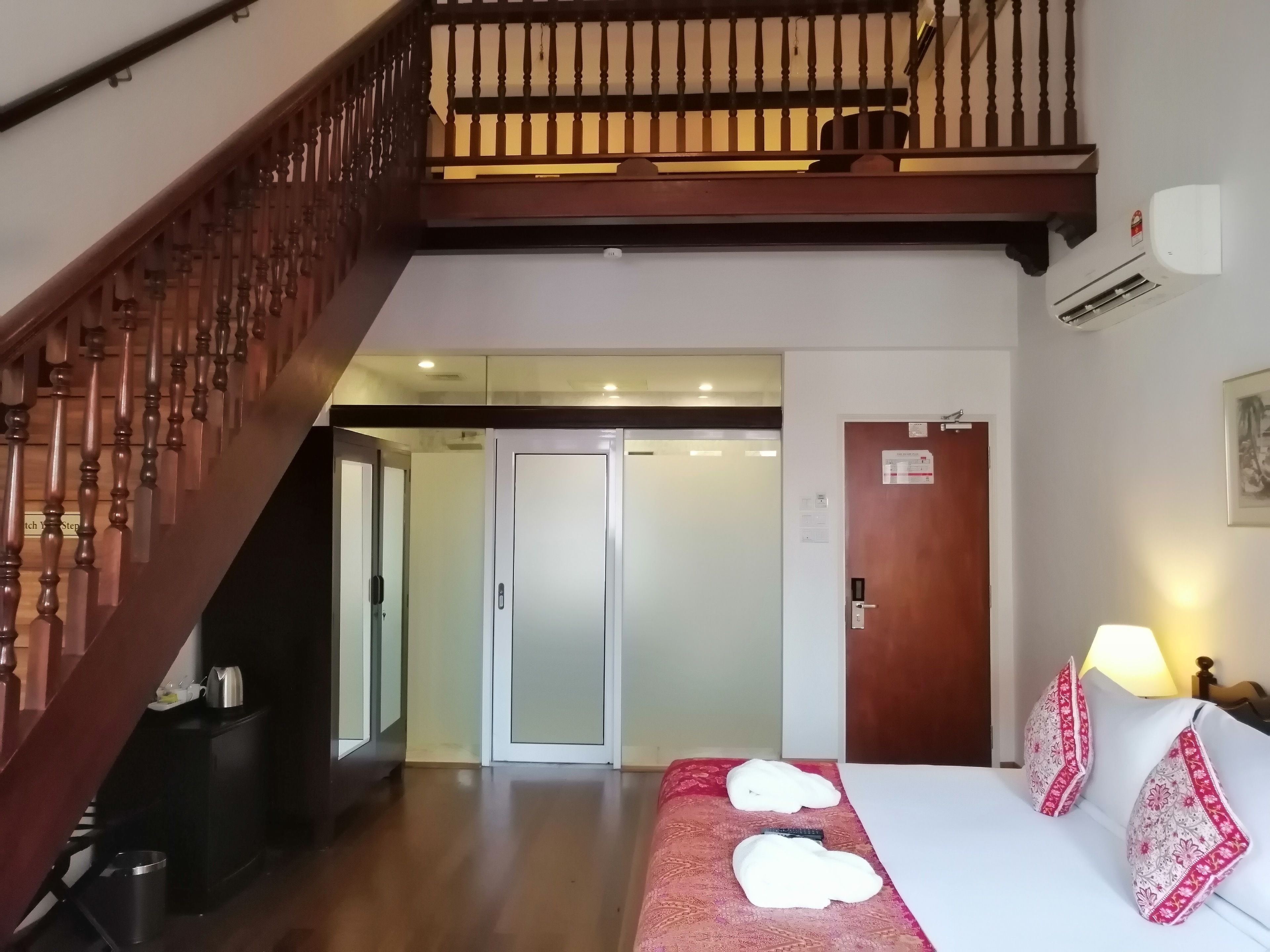 Suite (Silk) | Ropa de cama de alta calidad y caja de seguridad en la habitación 