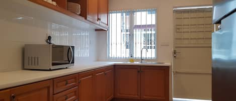 Villa 8M (100m from hotel) | Shared kitchen facilities | Mini-fridge