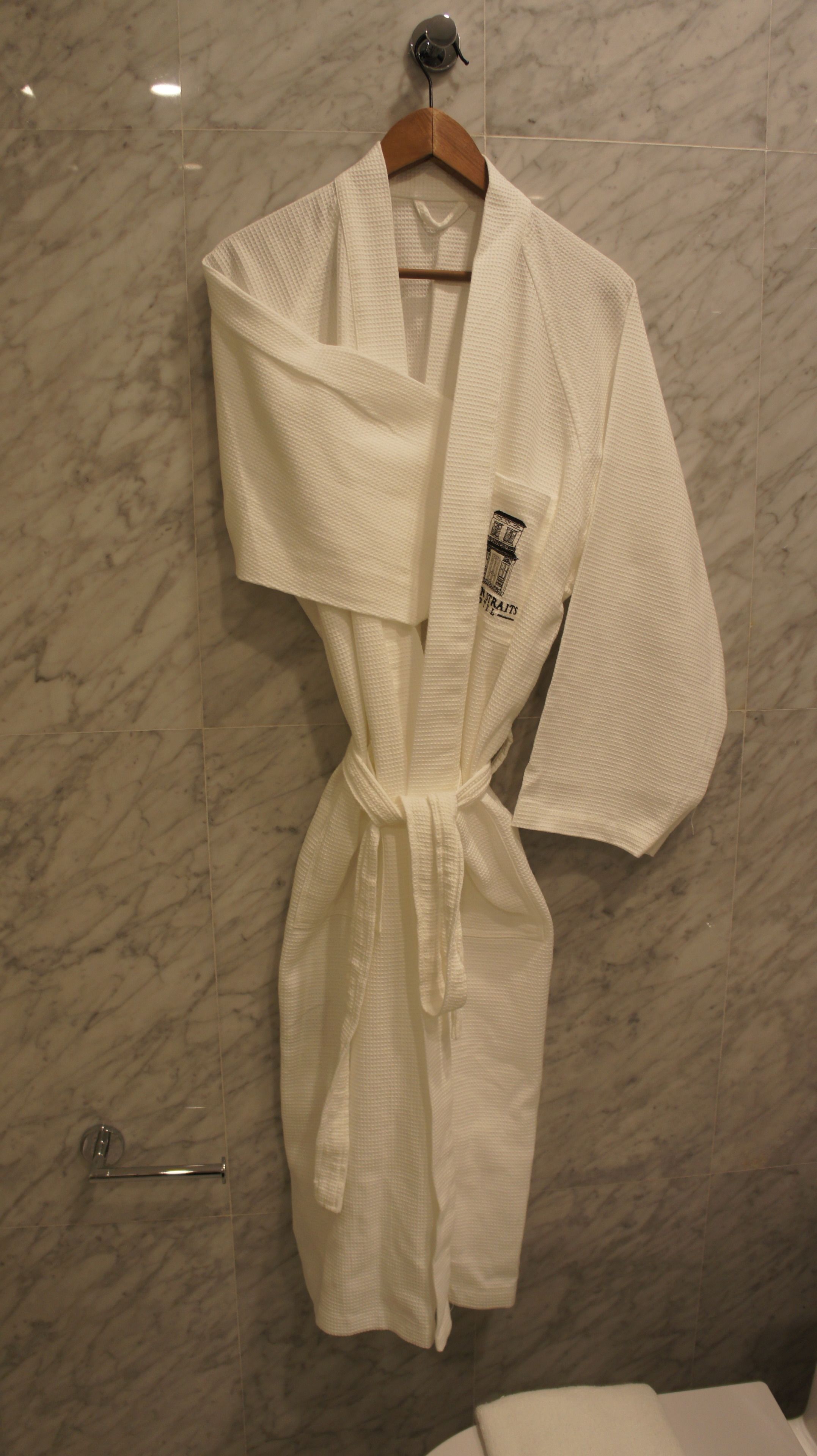 shower, rainfall showerhead, free toiletries, hair dryer