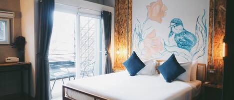 Studio Room | 1 bedroom, minibar, individually furnished, desk