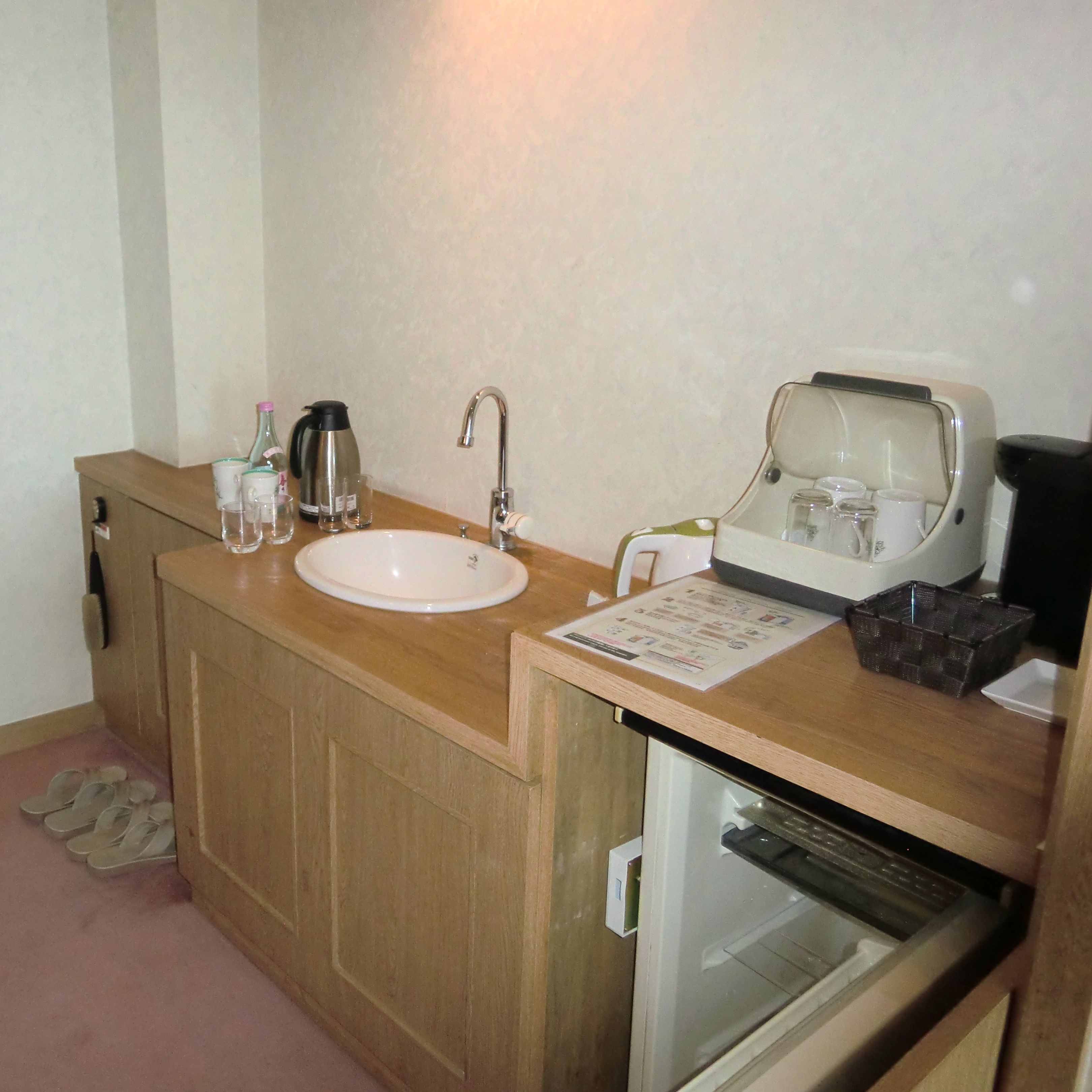 1 bedroom, in-room safe, individually decorated, desk