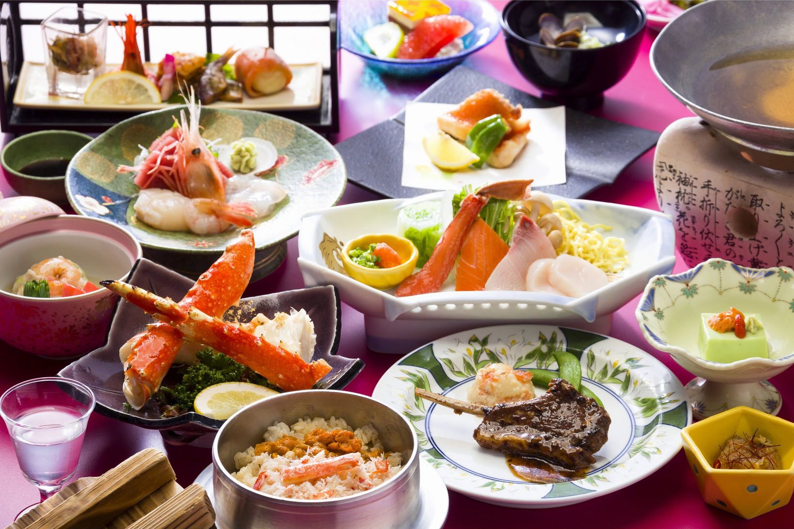 Japanese Style Room, Non Smoking, Lake View (Shiosai Course Dinner) | In-room safe, individually decorated, desk, bed sheets