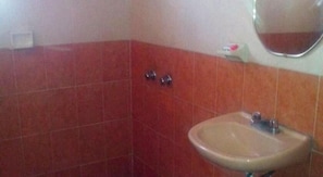 Bathroom - Hotel Atenas (Mazatlan)