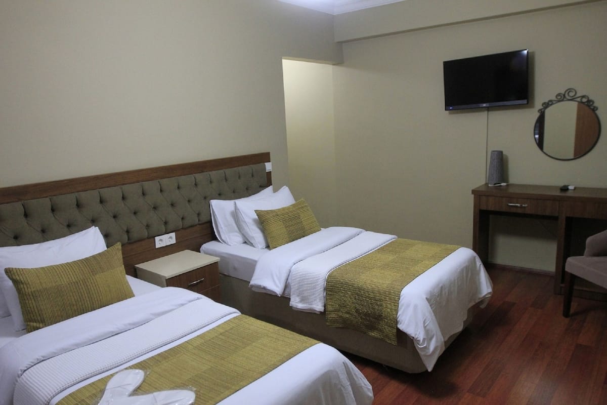 Twin Room, 2 Twin Beds, Non Smoking, City View | Premium bedding, free minibar, in-room safe, soundproofing