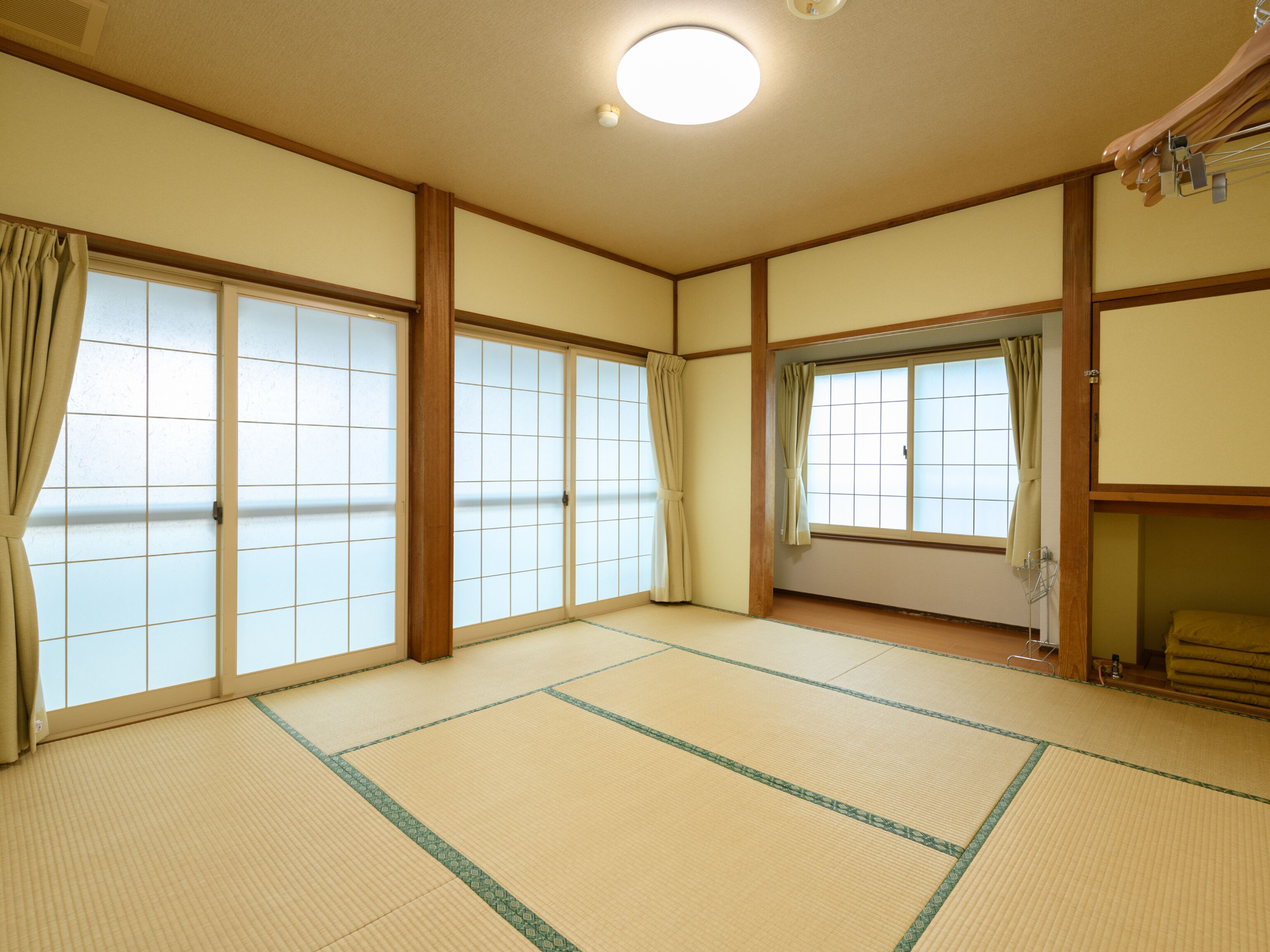Japanese Room with Shared Washroom - Triple (Non-Smoking) | In-room safe, free WiFi