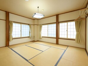 Japanese Room with Shared Washroom - Quadruple (Non-Smoking) - Iyashinoyado Ryokan Tabataya (Myoko)