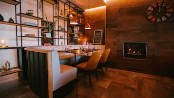 Breakfast, lunch, dinner served; international cuisine, pool views
