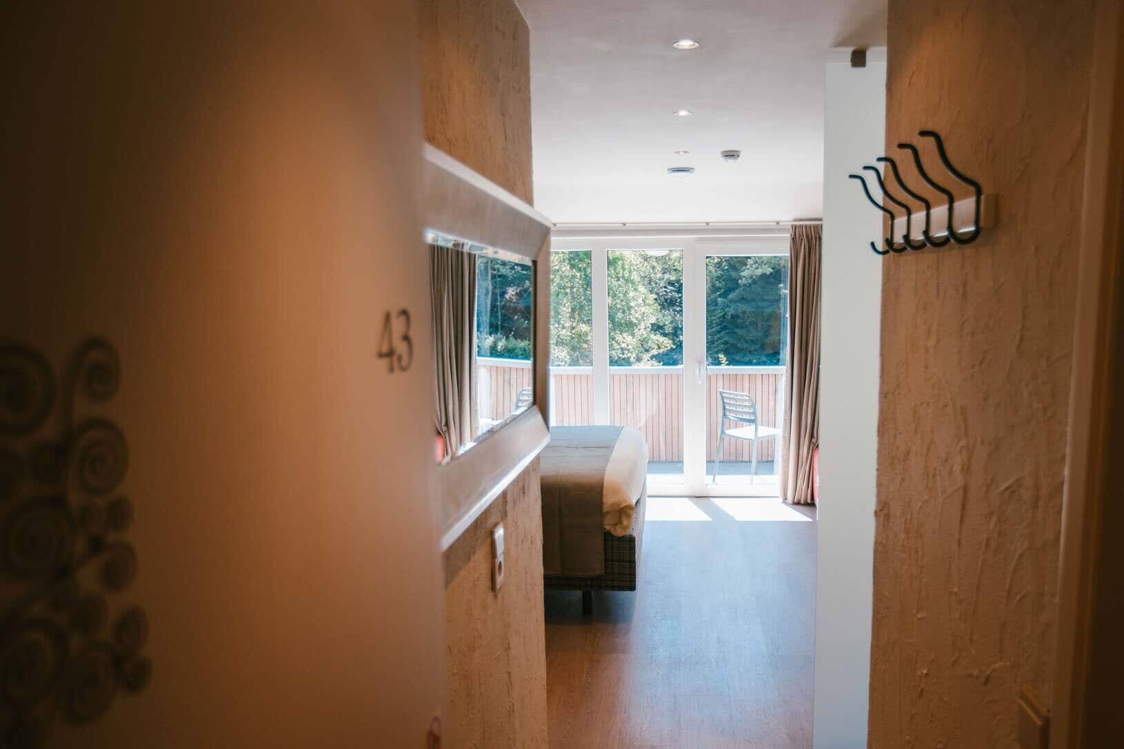 double room, balcony (large) | blackout curtains, cots/infant beds, free wifi, bed sheets