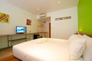Minibar, in-room safe, rollaway beds, free WiFi - Mint Hotel (Koh Tao)