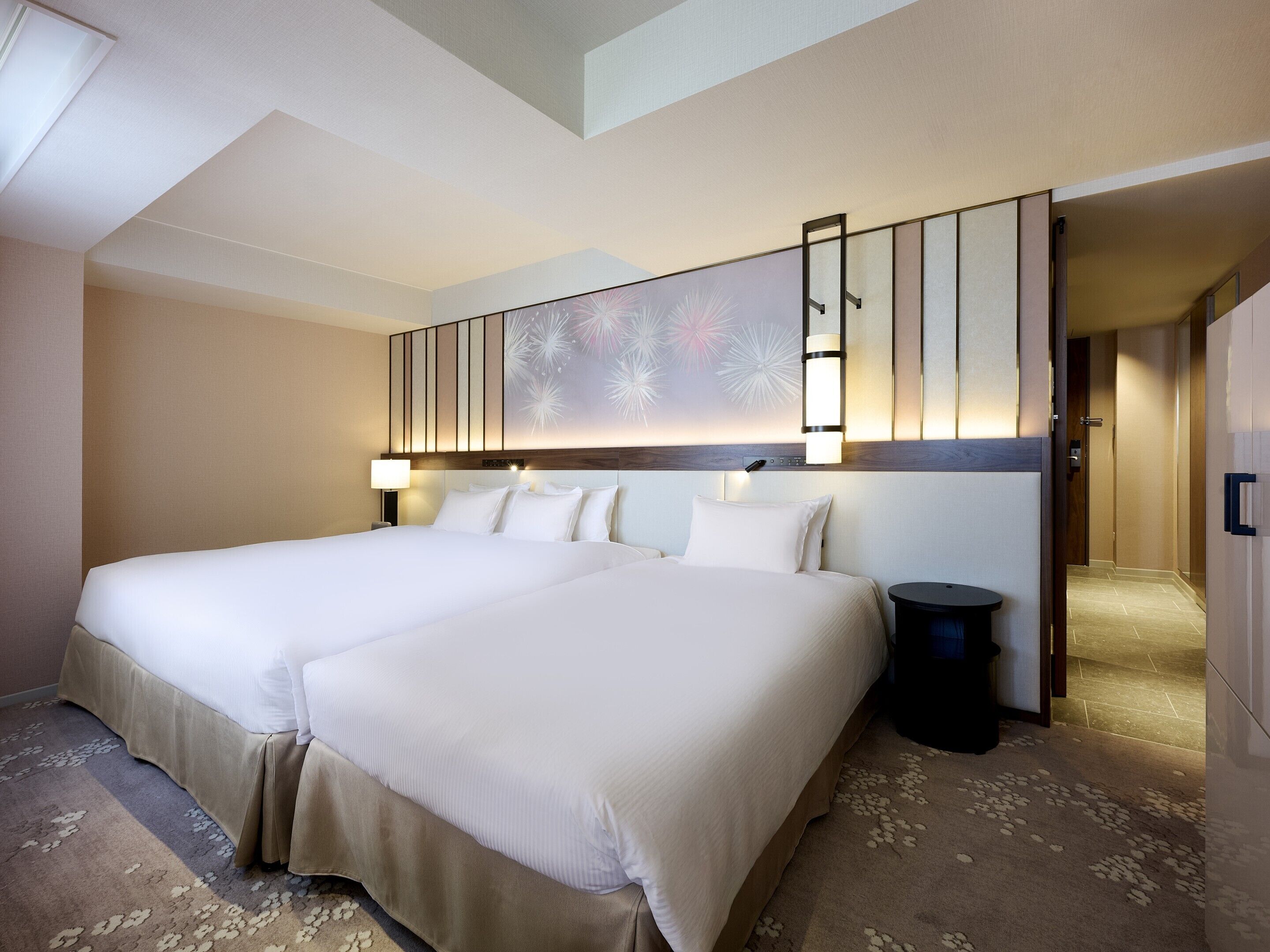 Coffres-forts dans les chambres, bureau, rideaux occultants