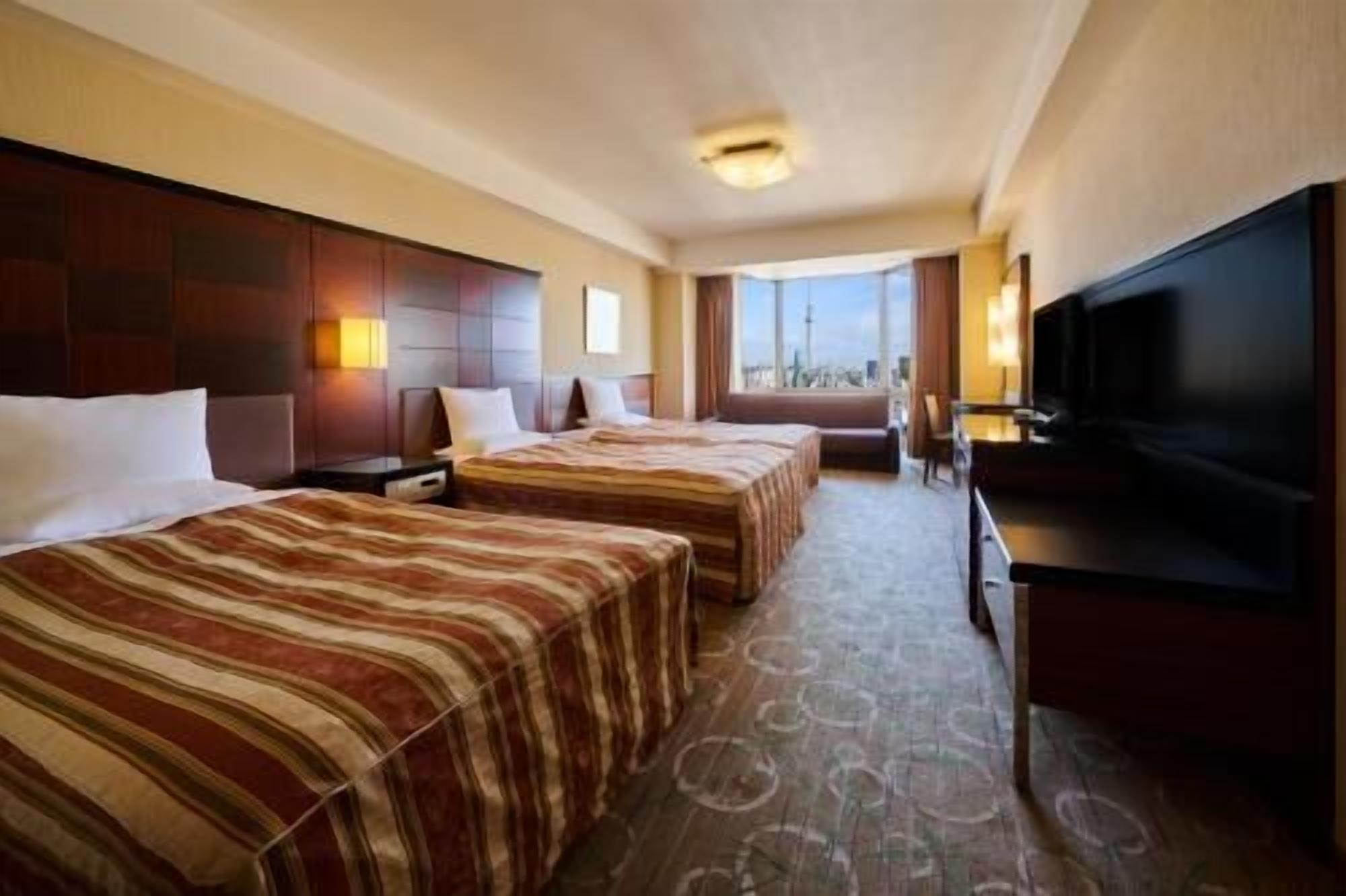 In-room safe, desk, blackout drapes, soundproofing