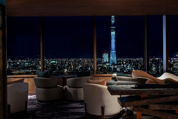 2 bar/lounge