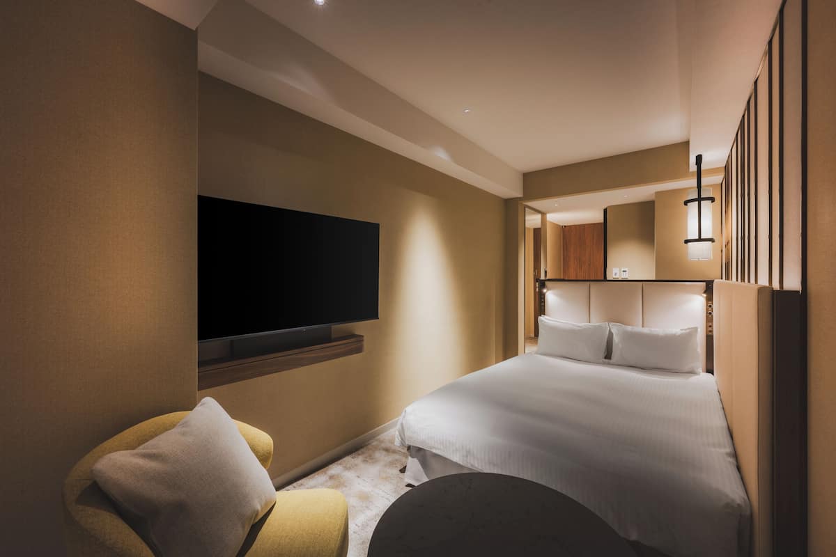 Superior Double with City Side,Non Smoking | In-room safe, desk, blackout drapes, soundproofing