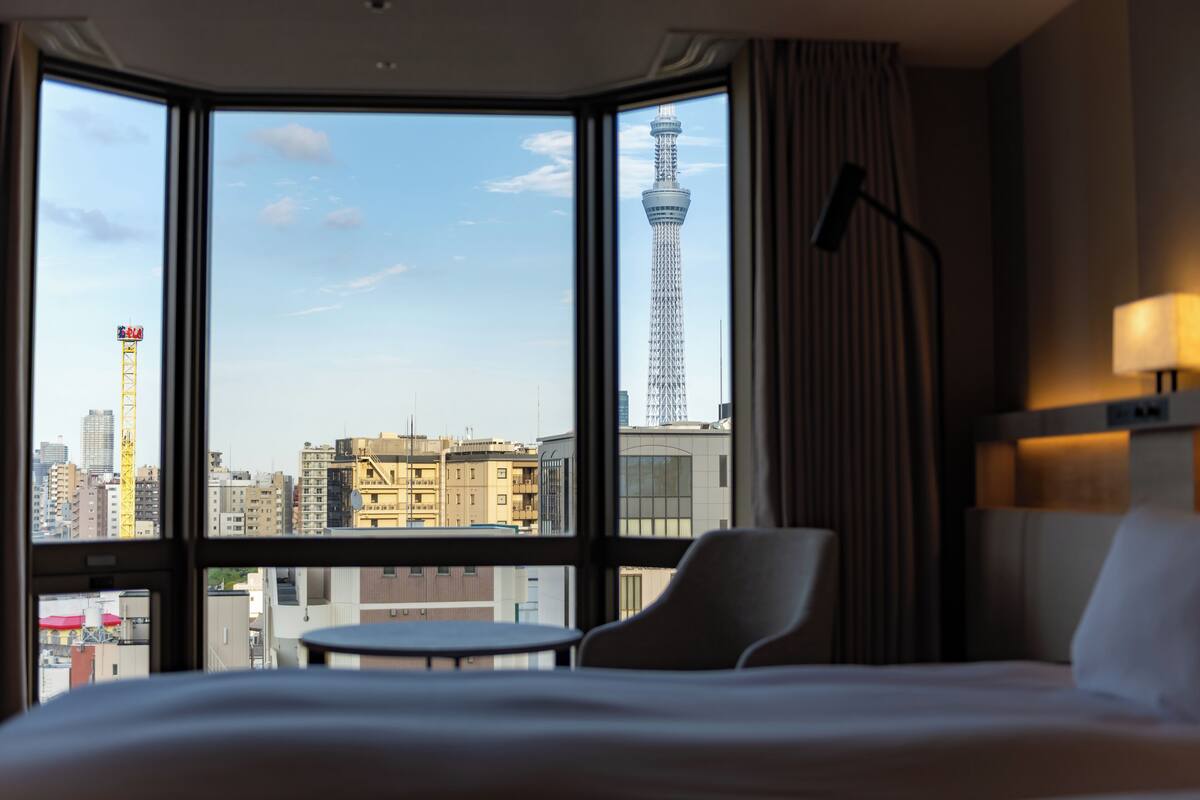 In-room safe, desk, blackout drapes, soundproofing
