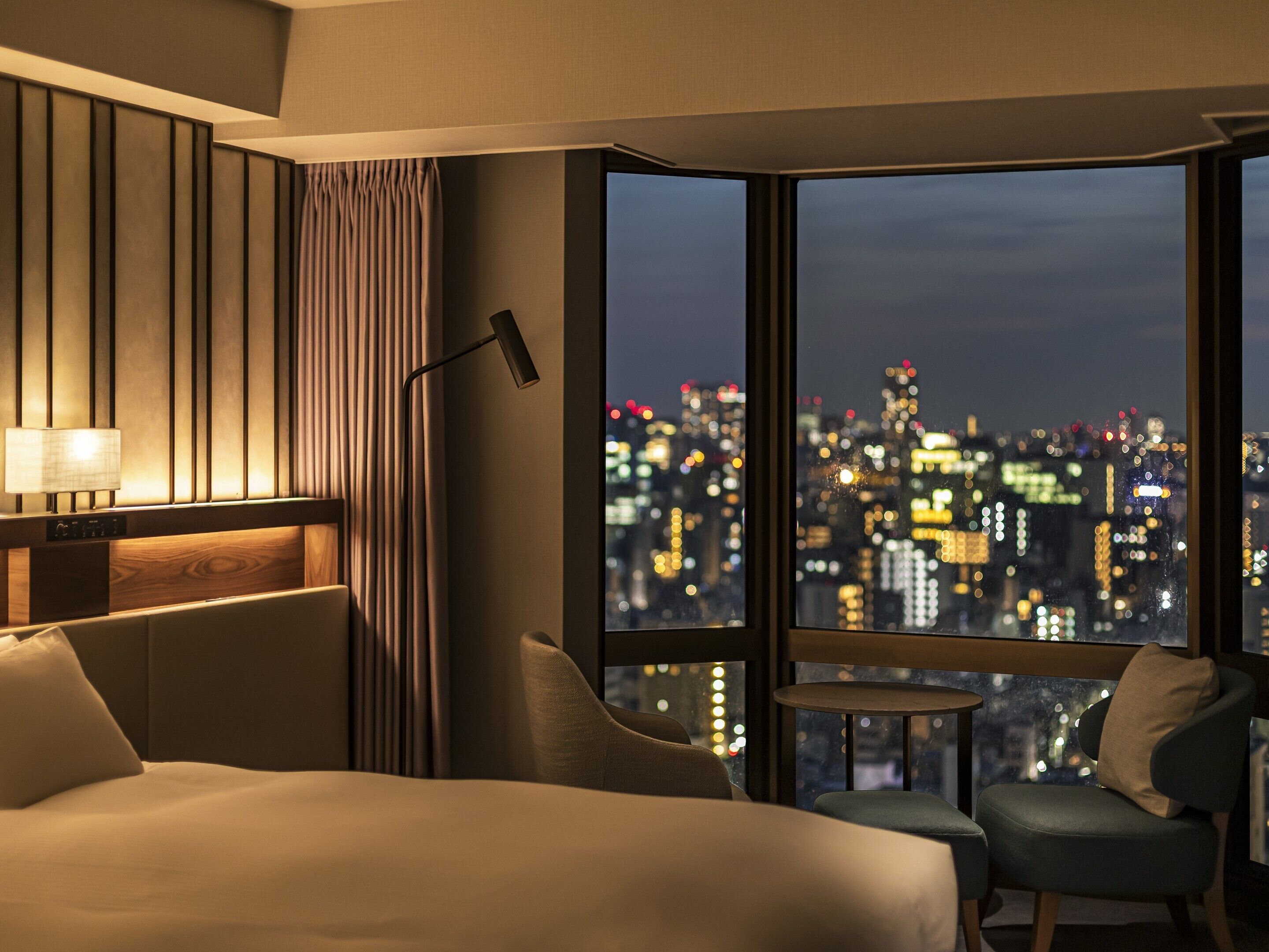 Coffres-forts dans les chambres, bureau, rideaux occultants