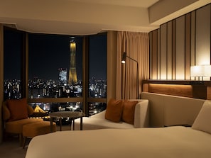 1 bedroom, in-room safe, desk, blackout curtains