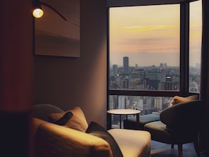 In-room safe, desk, blackout drapes, soundproofing