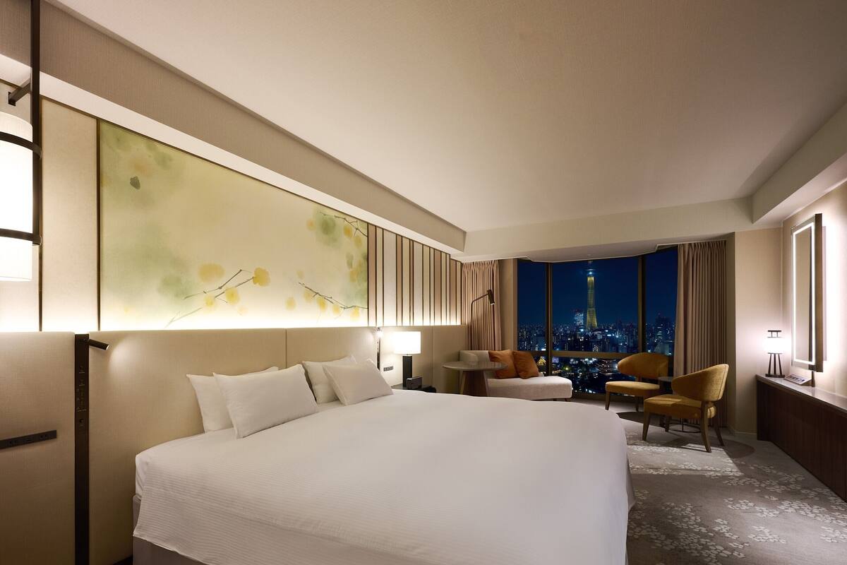 In-room safe, desk, blackout drapes, soundproofing