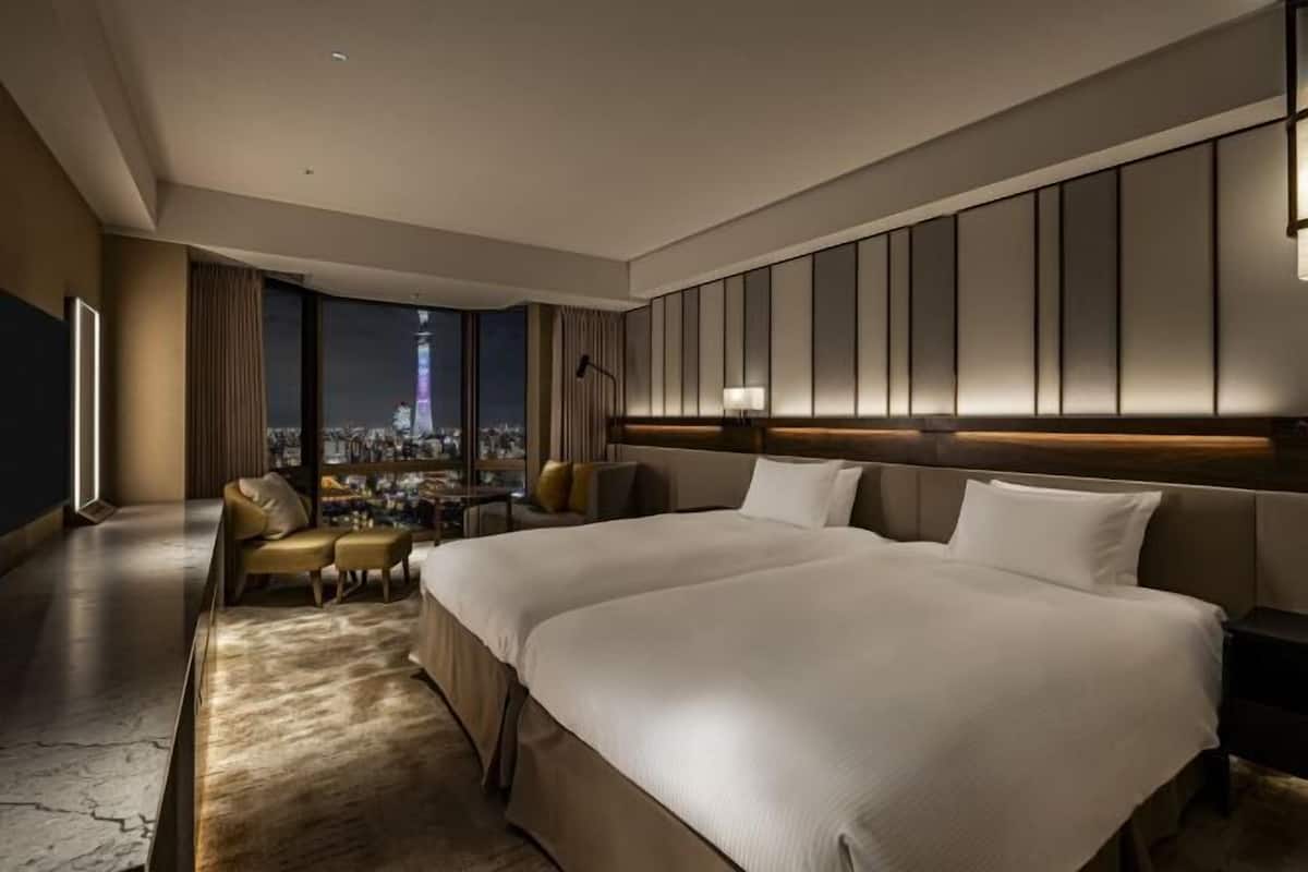 In-room safe, desk, blackout drapes, soundproofing