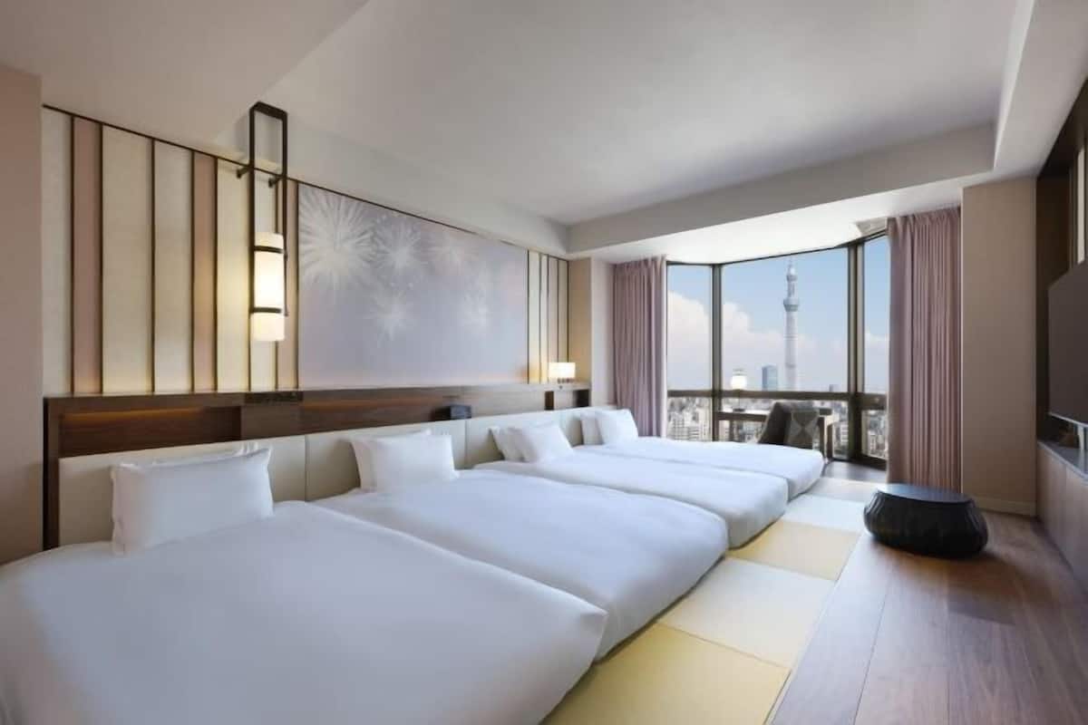 1 bedroom, in-room safe, desk, blackout curtains