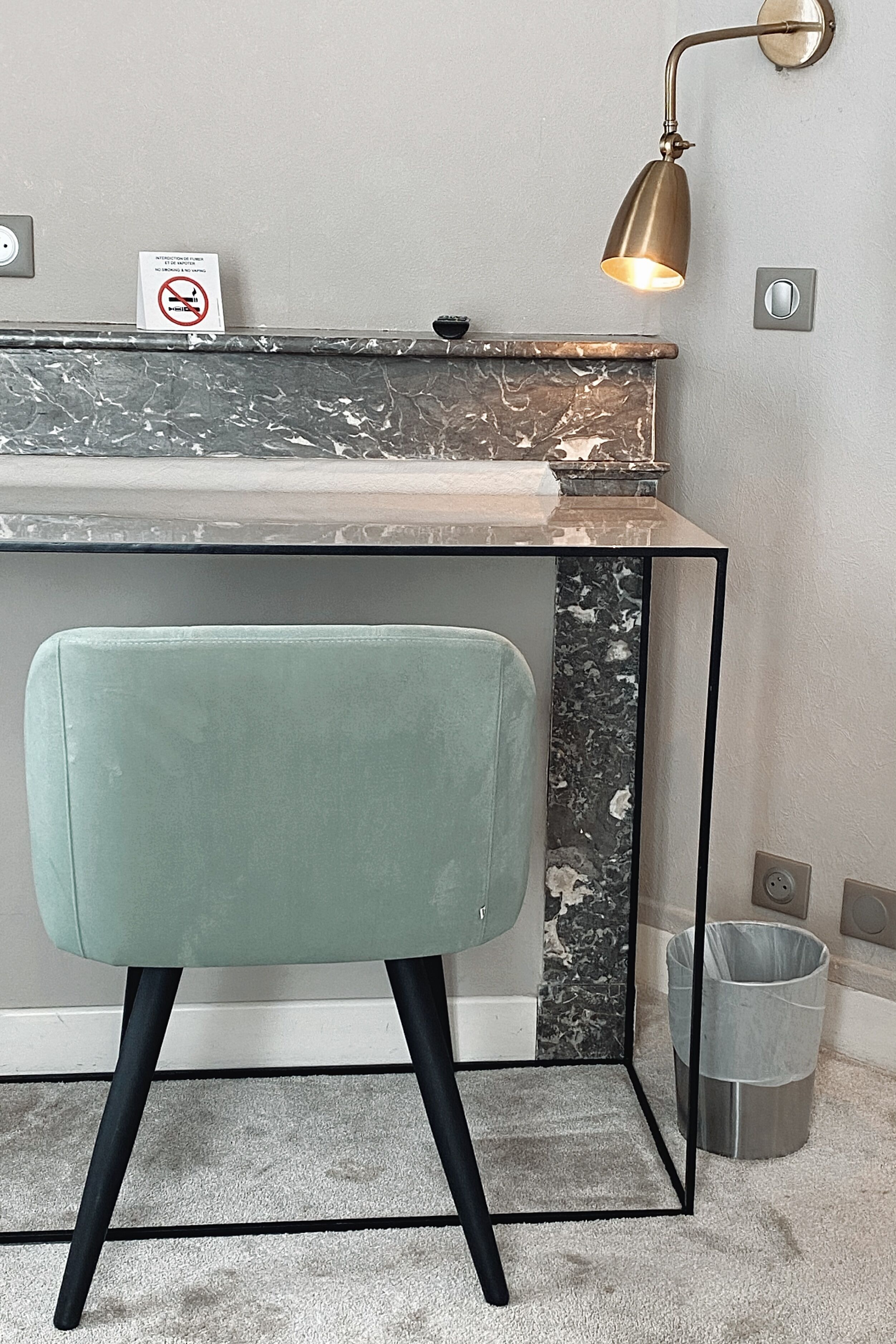 triple room | in-room safe, individually decorated, individually furnished, desk