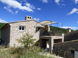 Apartment, Private Bathroom | Exterior - La Buisse (Simiane-la-Rotonde)